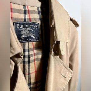 Women’s Vintage Burberry Trench Coat